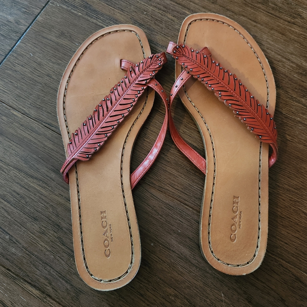 Coach Women's Tan and Burnt Orange Thong Flip Flops Sandals, Size 8B